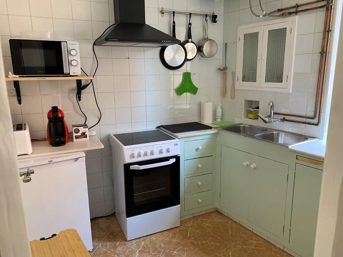 Notaria: Casco Antiguo Apartment with Garden Terrace Sant Feliu de Guixols Spain