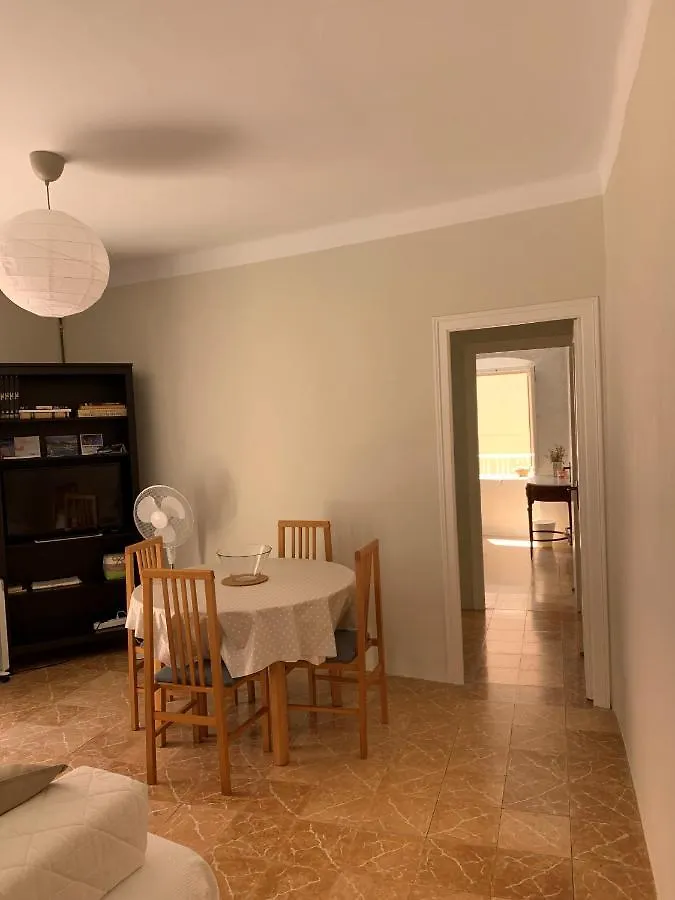 Notaria: Casco Antiguo Apartment with Garden Terrace Sant Feliu de Guixols Spain