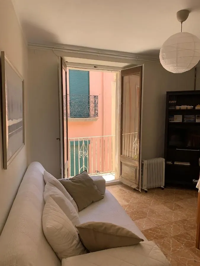 Notaria: Casco Antiguo Apartment with Garden Terrace Sant Feliu de Guixols