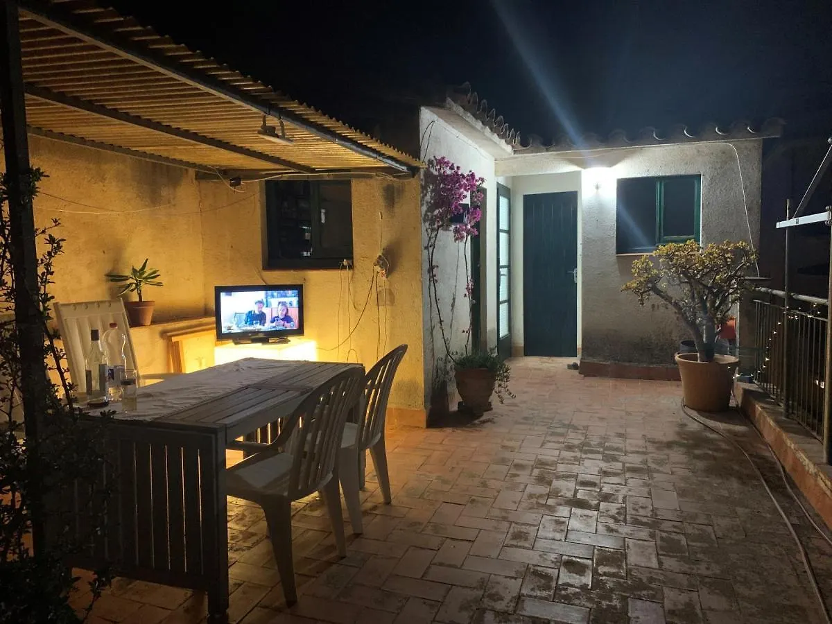 Notaria: Casco Antiguo Apartment with Garden Terrace Sant Feliu de Guixols